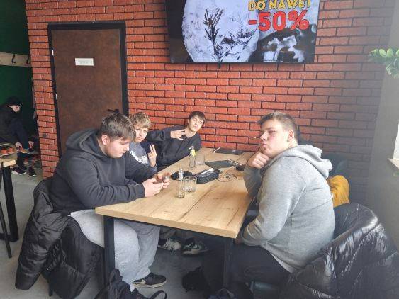 Wycieczka na Kryte Lodowisko oraz do Pizzerii w Kolnie